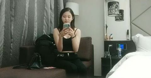 探花小哥约操漂亮小姐姐,69姿势揉搓美穴,骑乘打桩流了好多水,操的妹子受不了 KM  - YELAI Home Make Videos[]